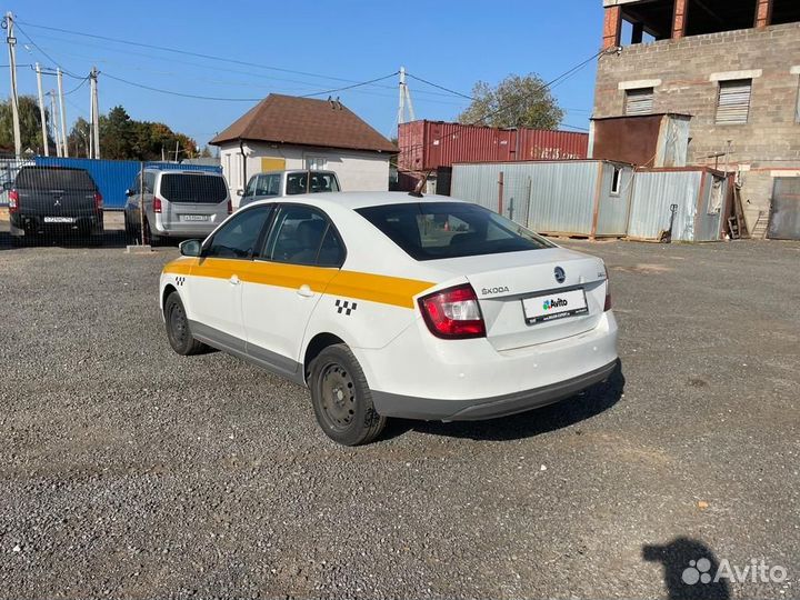 Skoda Rapid 1.6 AT, 2019, 108 967 км