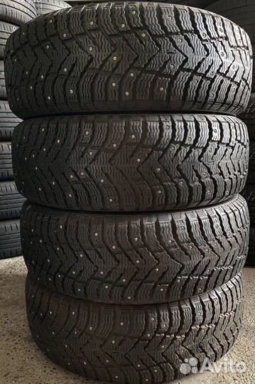 Pirelli Scorpion Ice Zero 2 215/60 R17