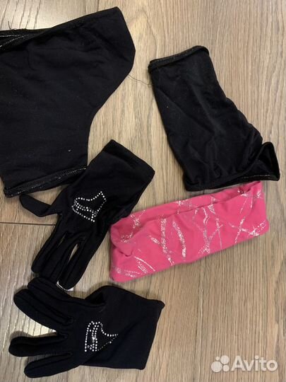 Костюм для фигурного катания + аксессуары