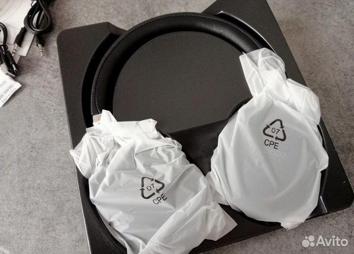 Наушники беспроводные накладные