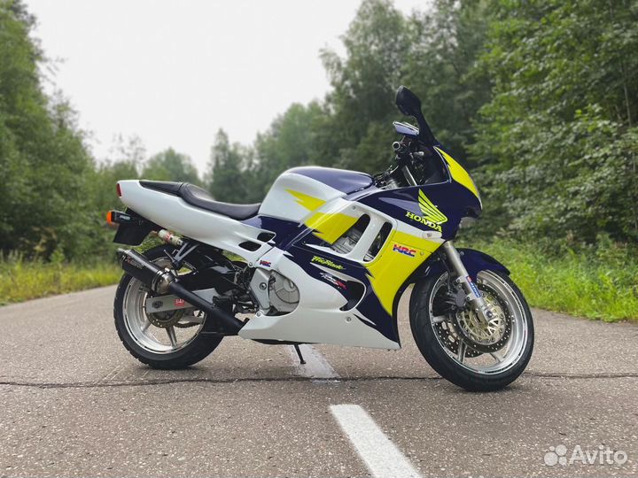 Хонда CBR 600