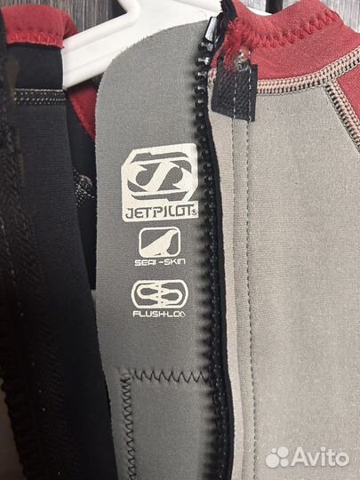 Гидрокостюм на 8-9-10 лет Jetpilot