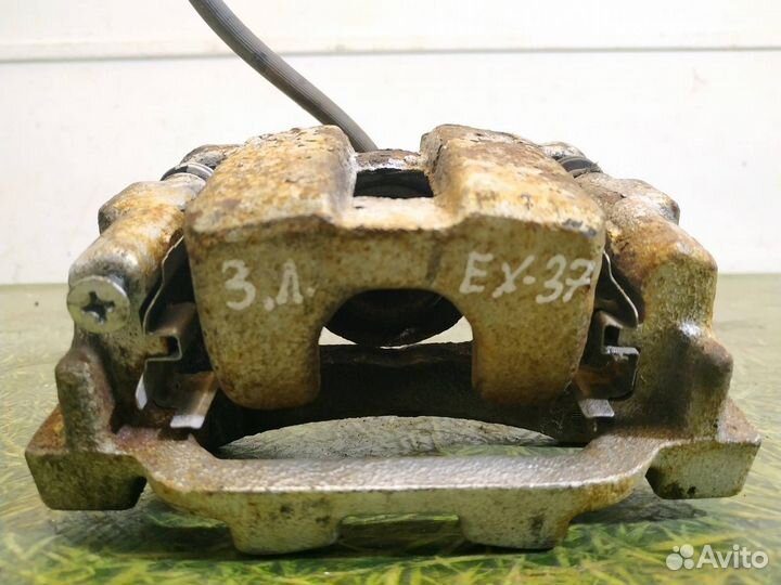 Суппорт тормозной задний левый Infiniti Ex37 J50