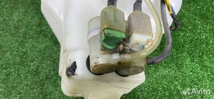 Бачок омывателя Suzuki SX4 1