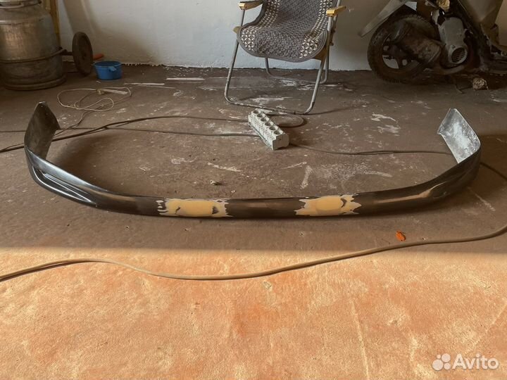 Губа Lexus hs250h