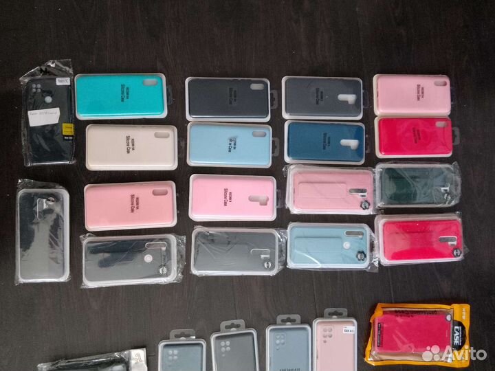 Чехлы для телефонов