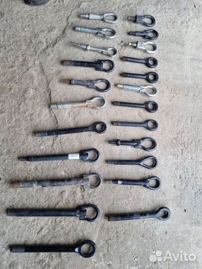 Буксировочный крюк