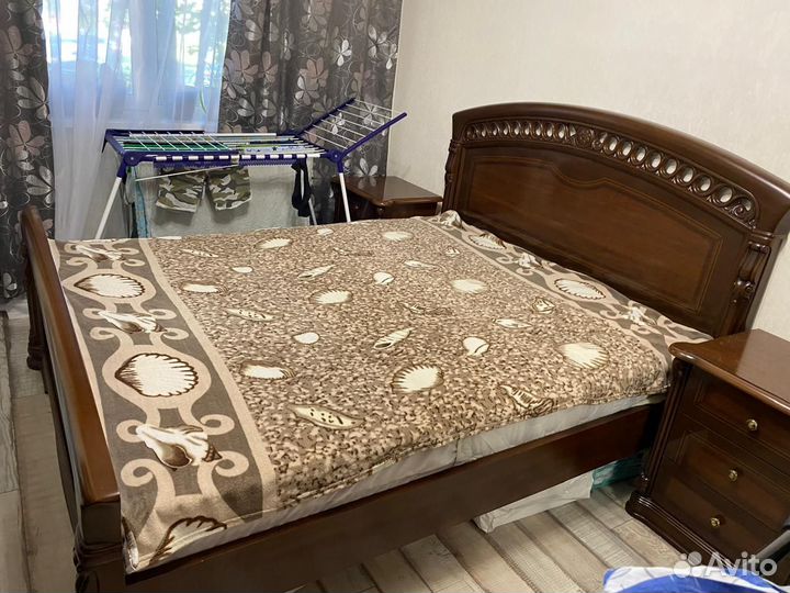 Кровать 2 м * 2,2 м с матрасом