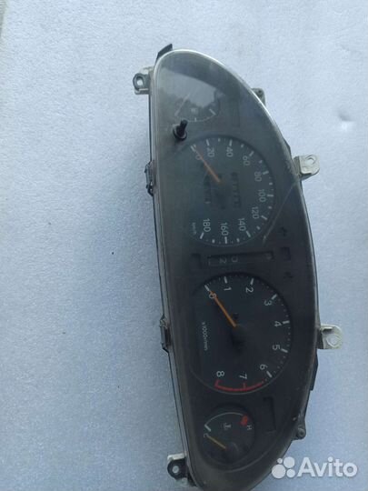 Щиток приборов Toyota Carina т190