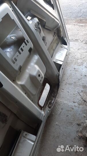 Дверь на Volkswagen