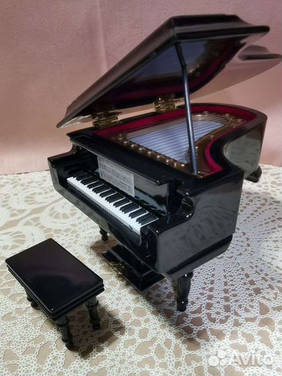 Кукольная миниатюра 1/12