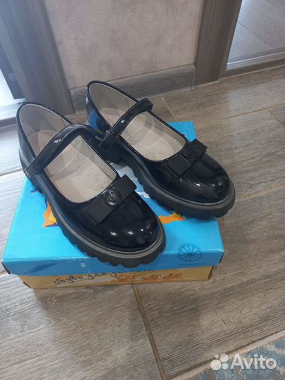 Обувь на девочку