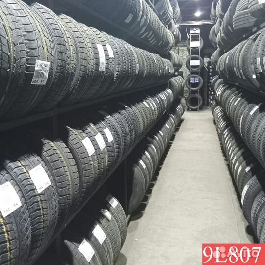 Gislaved Nord Frost 200 205/55 R16 89L