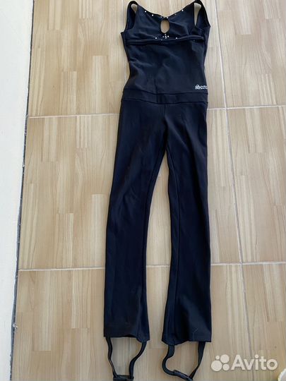 Комбинезон для занятий фигурным катанием