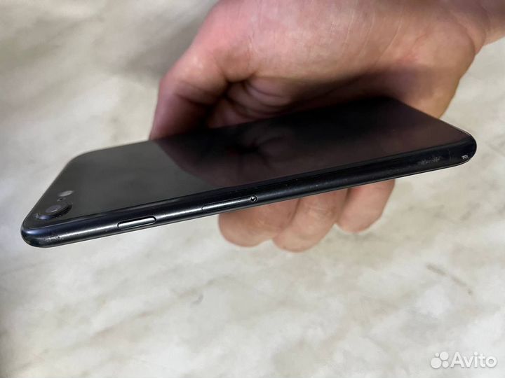 iPhone SE (2020), 128 ГБ