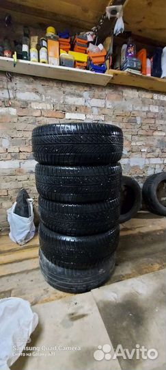Goodyear UltraGrip 8 Performance 215/50 R17
