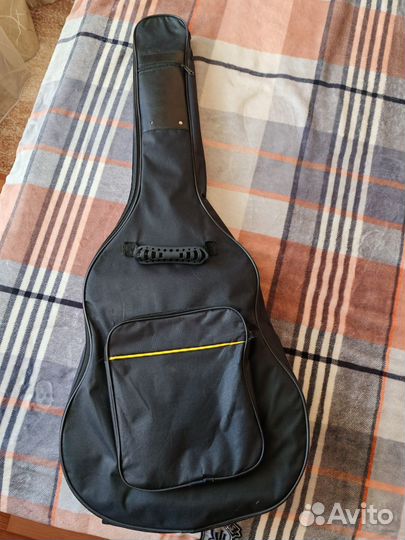 Акустическая гитара