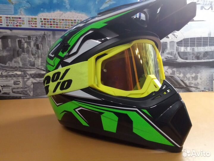 Кроссовый шлем