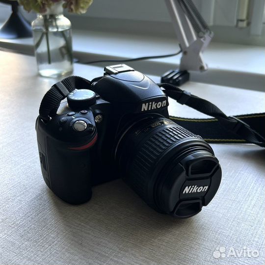 Зеркальный фотоаппарат Nikon D3200