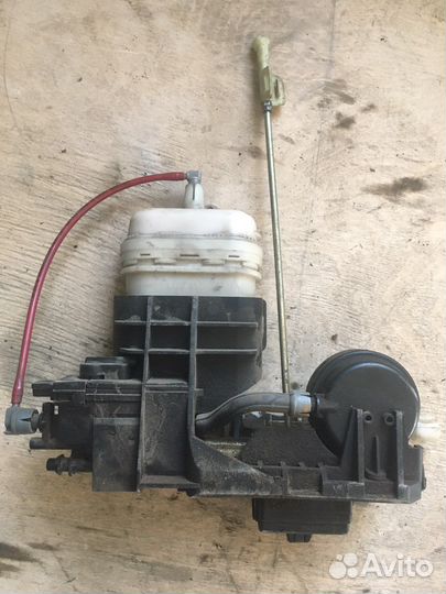 Замок крышки багажника Mercedes Benz S430L W220