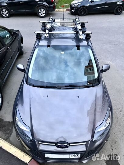 Багажник Thule WingBar Evo для FordFocus 3