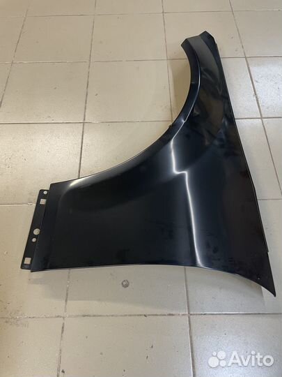 Крыло переднее левое Мерседес С класс W 204
