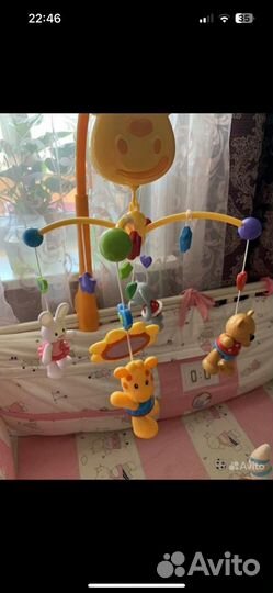 Мобиль на кроватку Жирафики