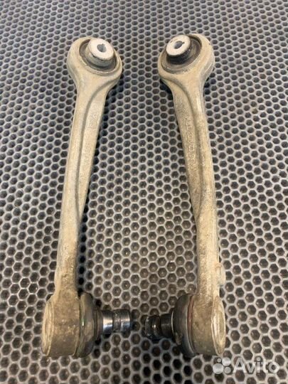 Рычаг подвески передний Audi Q7 2017