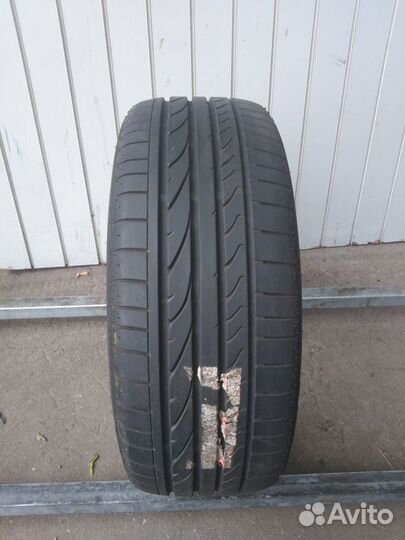 Bridgestone Potenza RE050A 215/45 R18