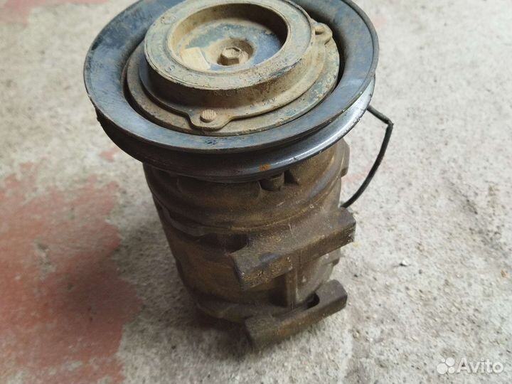 Компрессор кондиционера Mitsubishi Pajero 2 6G72