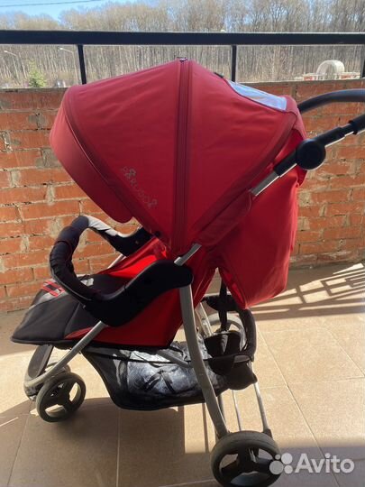 Прогулочная коляска