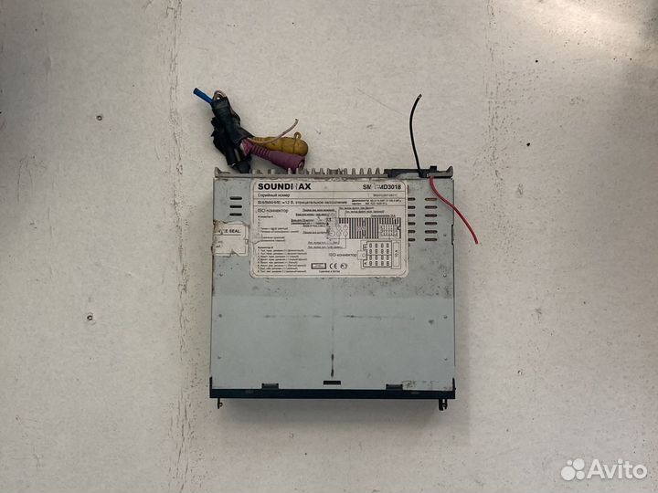 Автомагнитола soundmax на запчасти