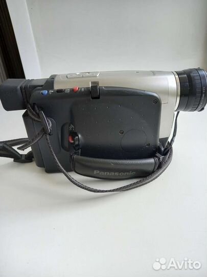 Видеокамера Panasonic RS7
