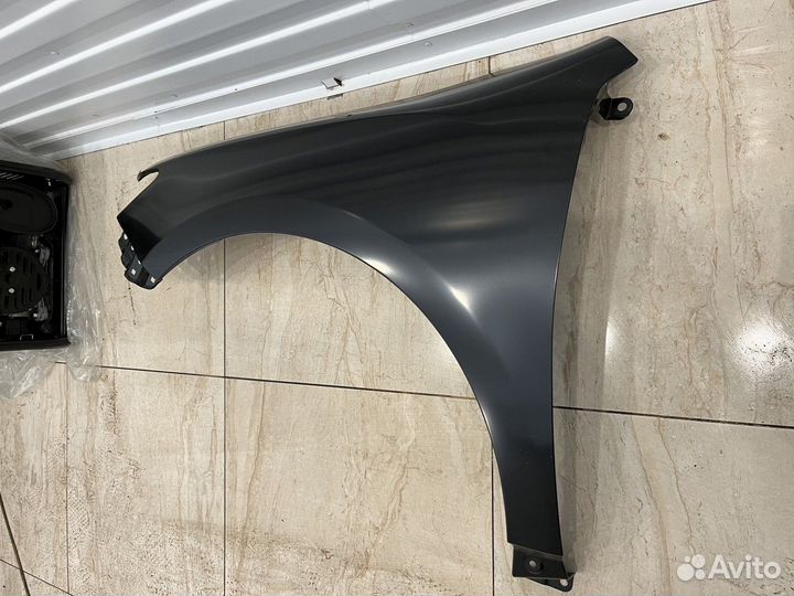 Крыло переднее левое (Toyota Camry)