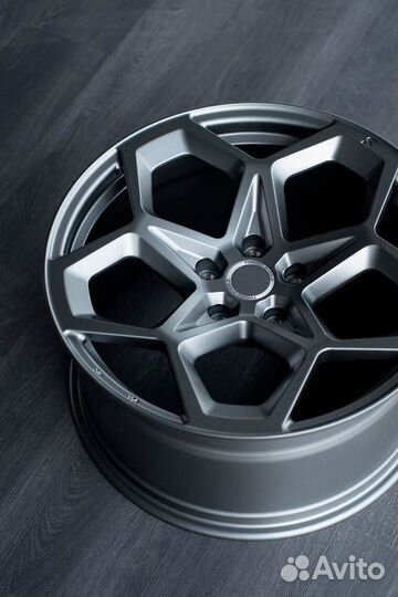 Кованые диски R20 5x127 ET40 Jeep Wrangler