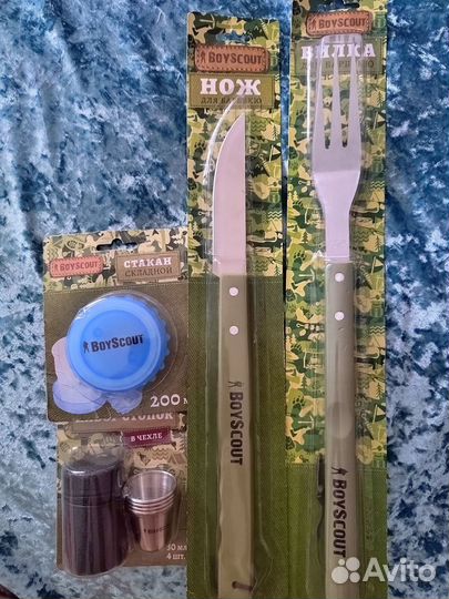 Нож, вилка для мяса, складной стакан, стопки