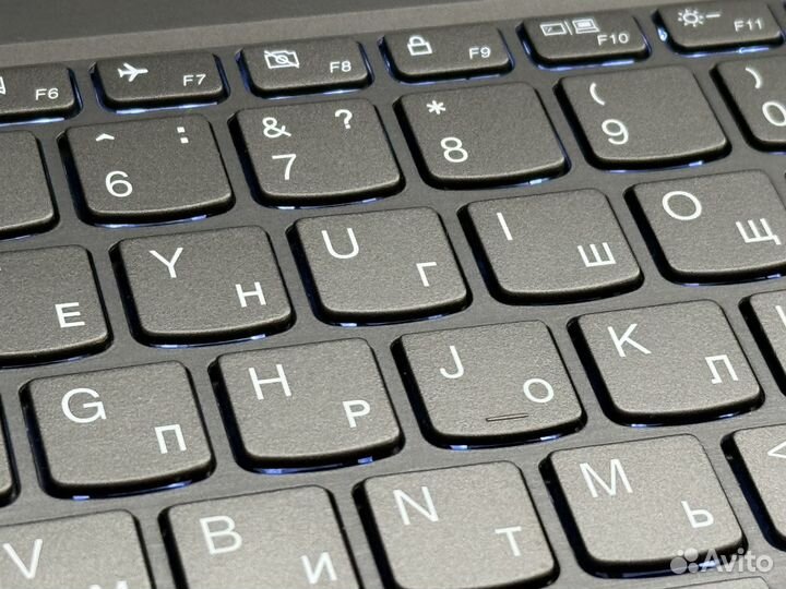 Lenovo 17,3 iPS,16Гб,SSD 256Гб+1000Гб,GTX-1650