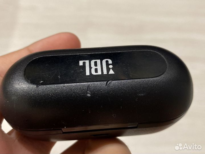 Беспроводные наушники jbl c 100 tws