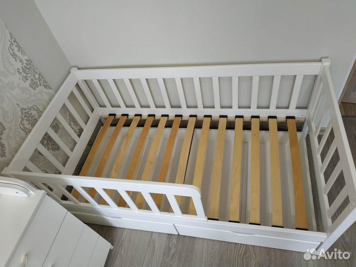 Кровать детская из березы с домиком