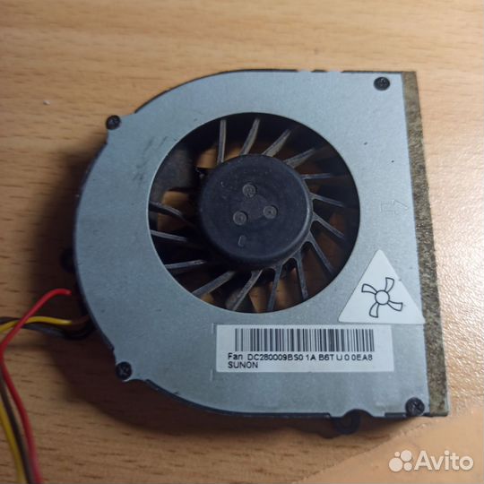 Кулер для ноутбука Lenovo