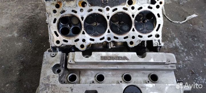 Головка блока цилиндров с кл.Крышкой хонда crv2.4
