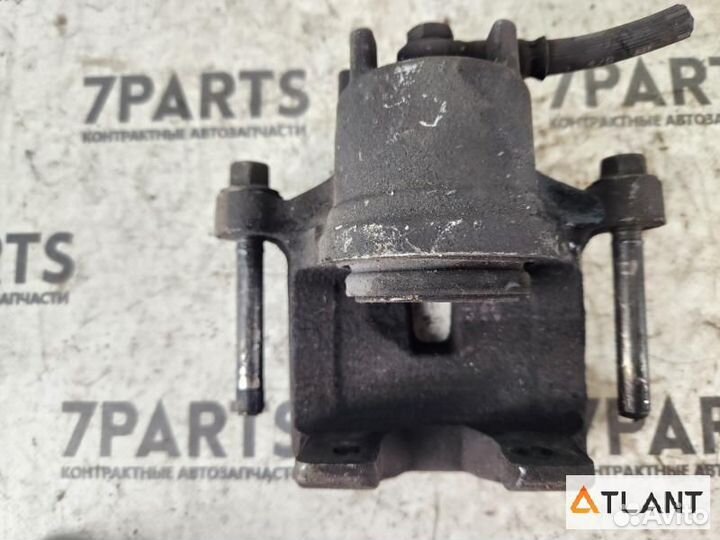 Суппорт передний правый mitsubishi colt