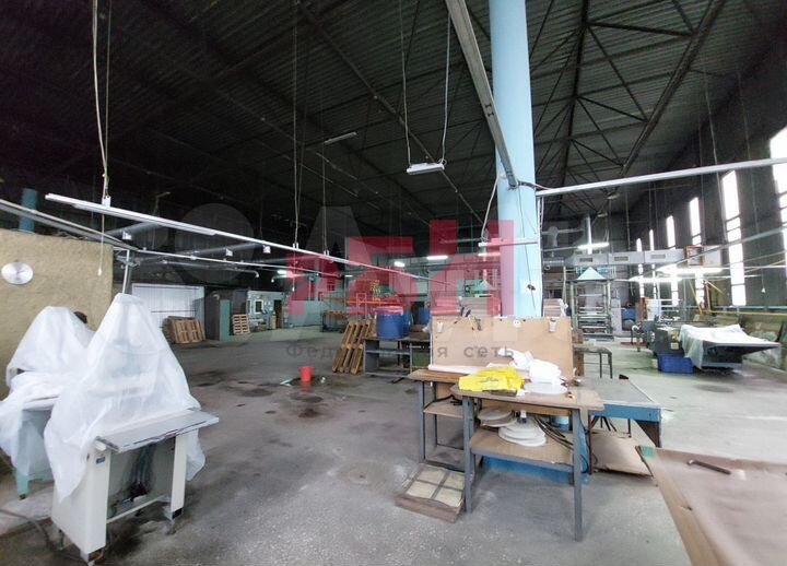 Производственная база 865,8 кв.м на участке 12,49