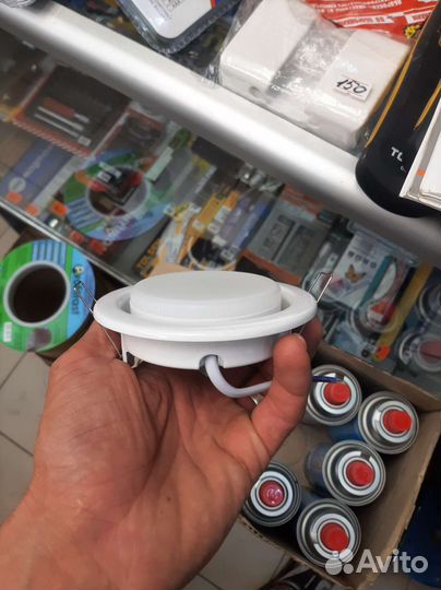 Точечный светильник новый