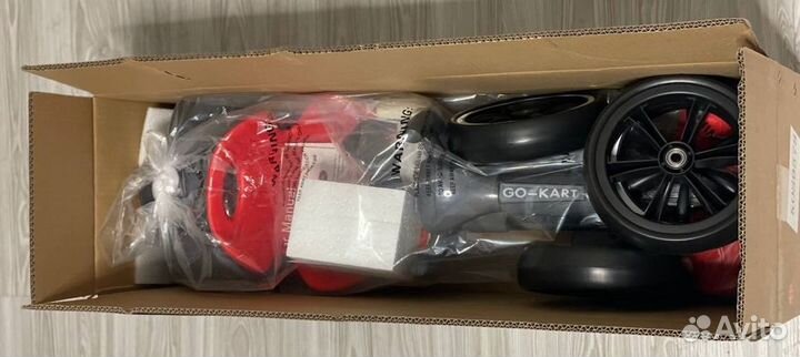 Детский электромобиль