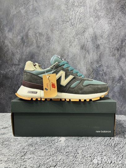 Кроссовки New Balance 1300