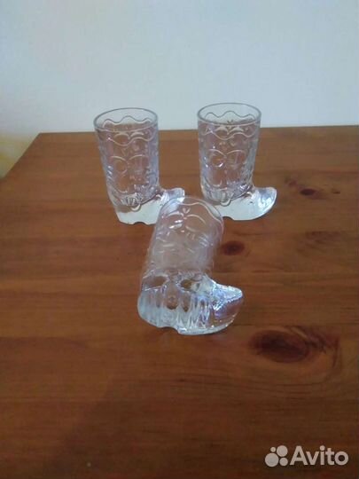 Стопки сапожки и пепельница Богемия.время Советско