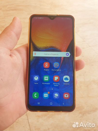 Samsung Galaxy A10, 4/32 ГБ