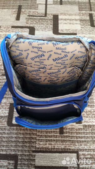 Школьный рюкзак