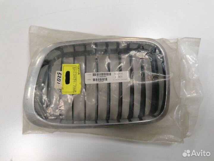 Решетка радиатора левая Bmw 5 E34